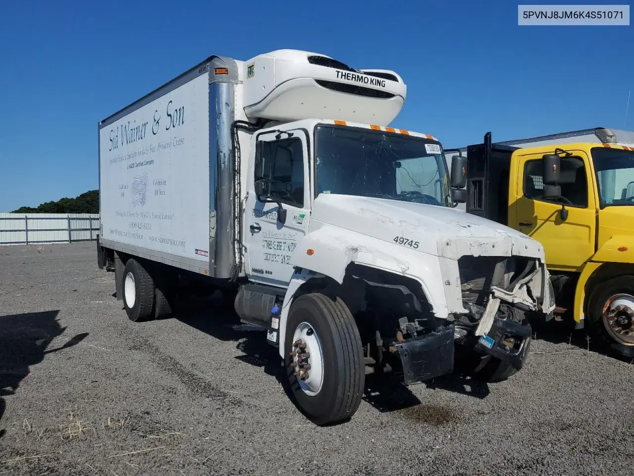 2019 Hino 258/268 Refrigerated Box Truck