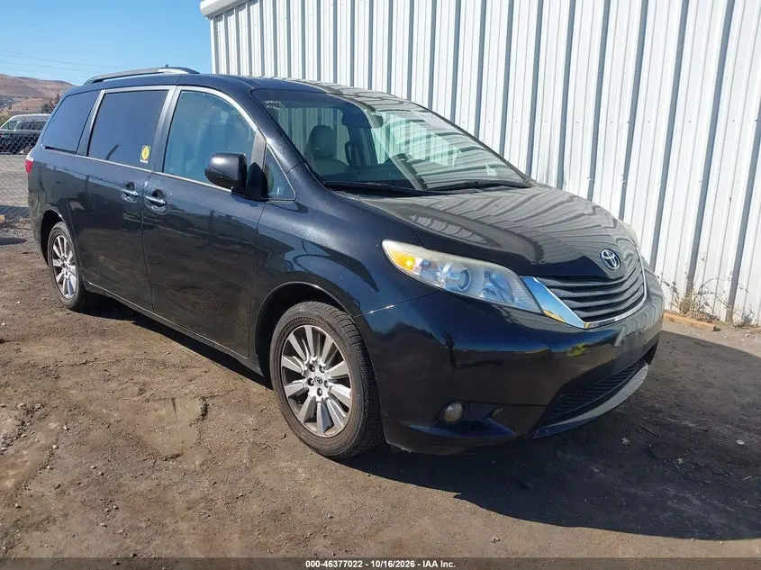 2015 Toyota Sienna XLE 7 Passenger