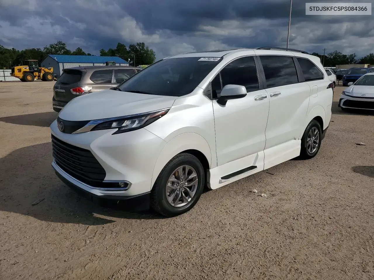 2023 Toyota Sienna XLE