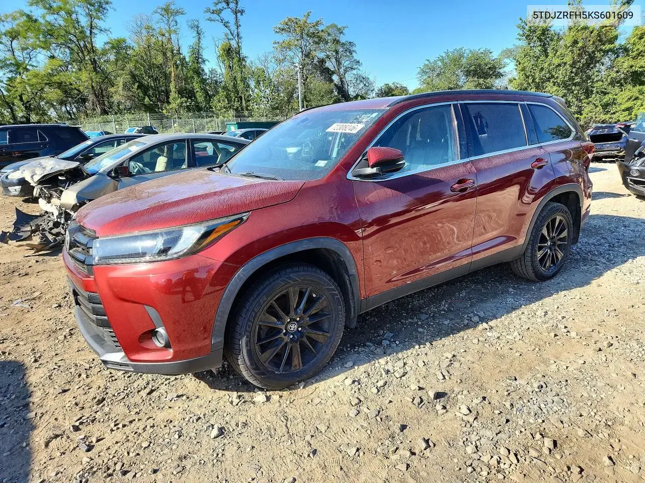 2019 Toyota Highlander SE