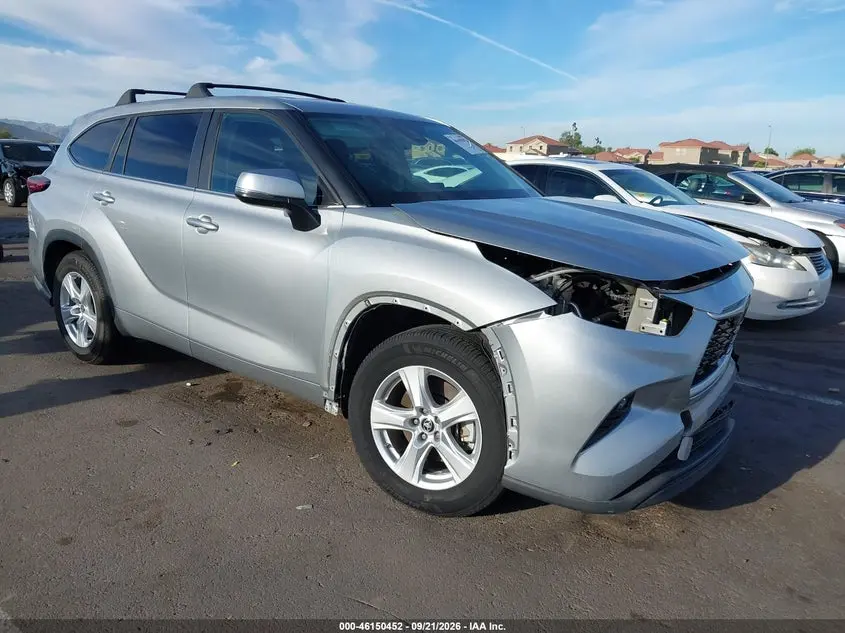 2023 Toyota Highlander LE