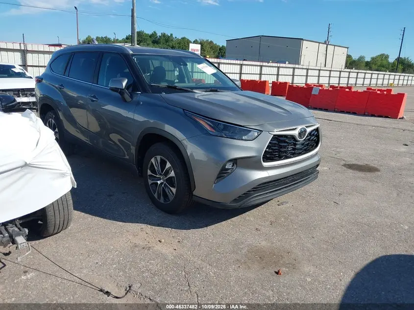 2026 Toyota Highlander XLE