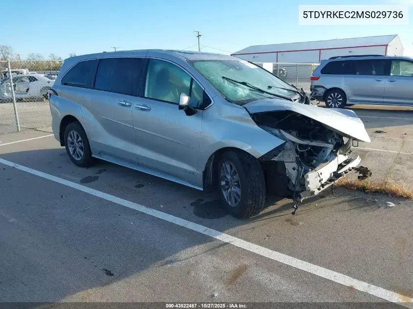 2021 Toyota Sienna XLE 8-Passenger
