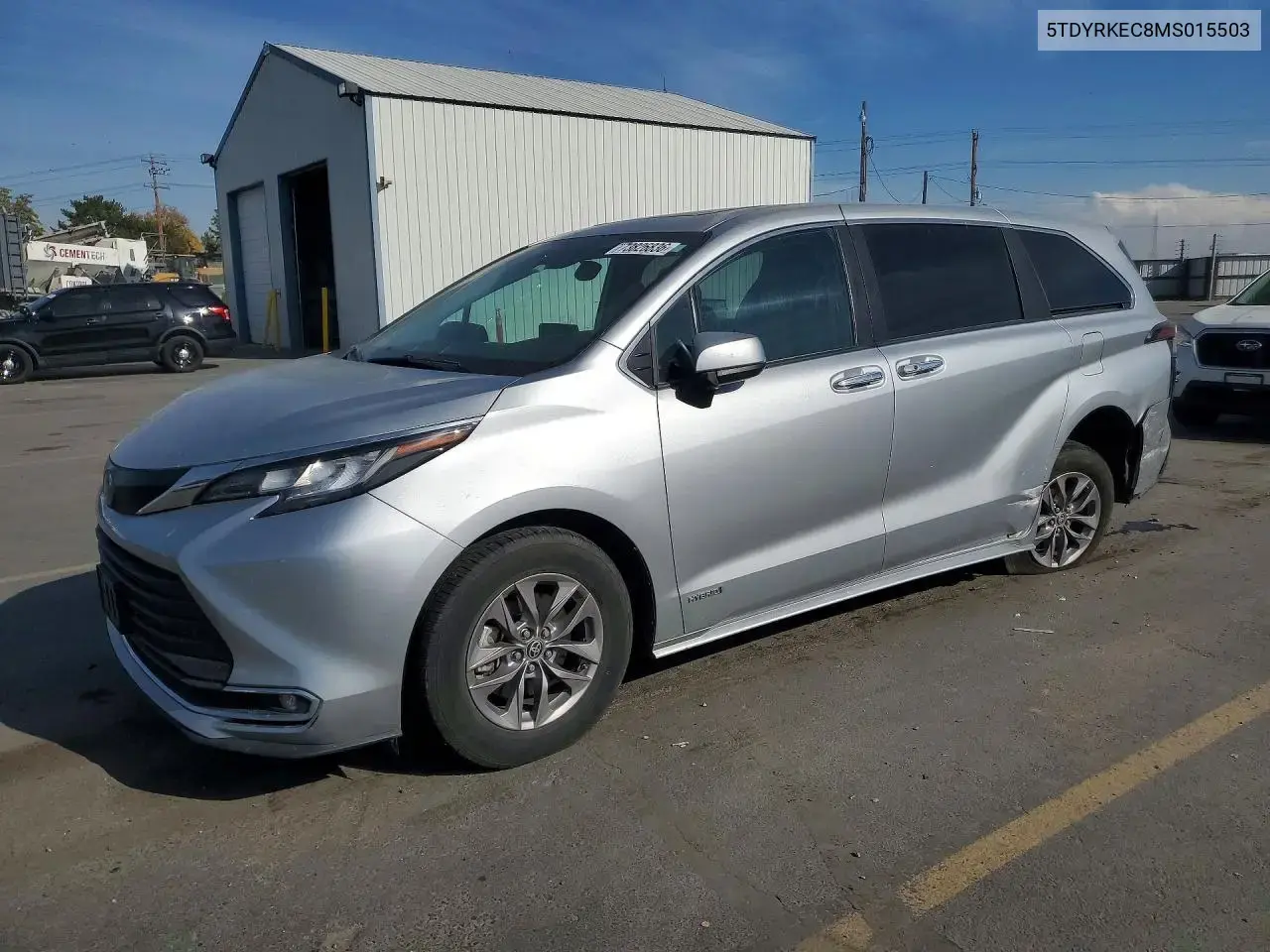 2021 Toyota Sienna XLE