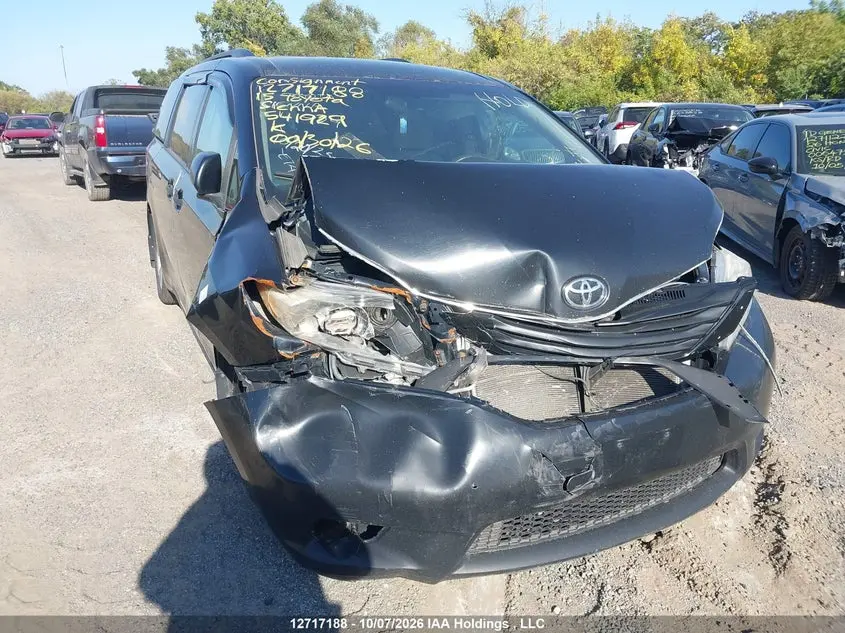 2015 Toyota Sienna 7 Passenger