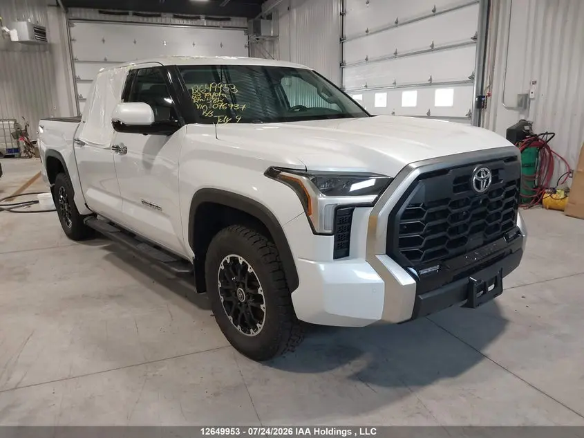 2023 Toyota Tundra Crewmax Limited