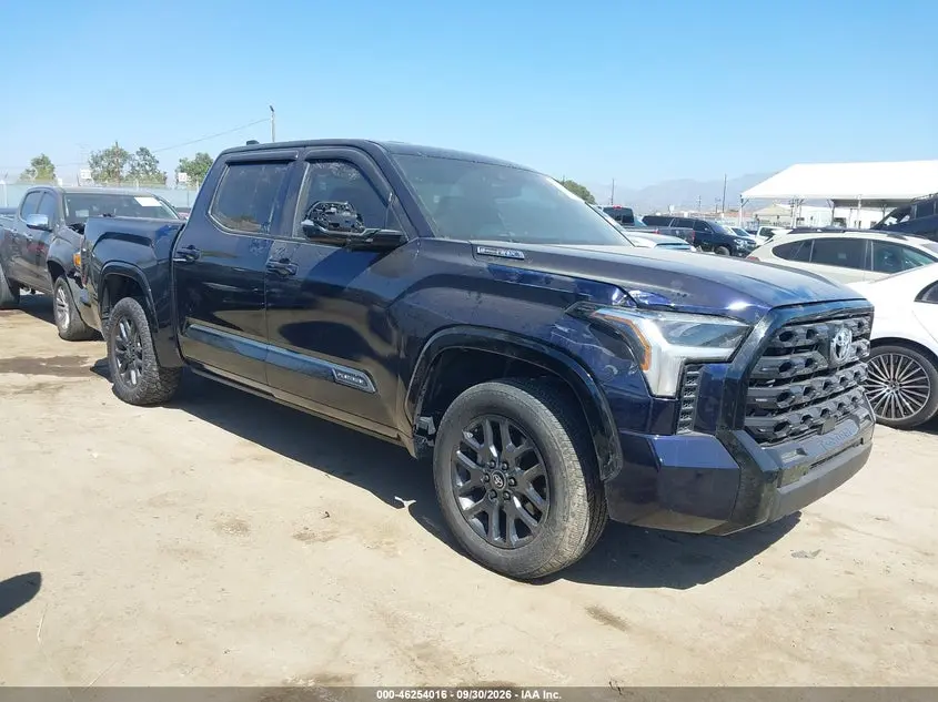 2025 Toyota Tundra Hybrid Platinum Hybrid Crewmax 5.5' Bed