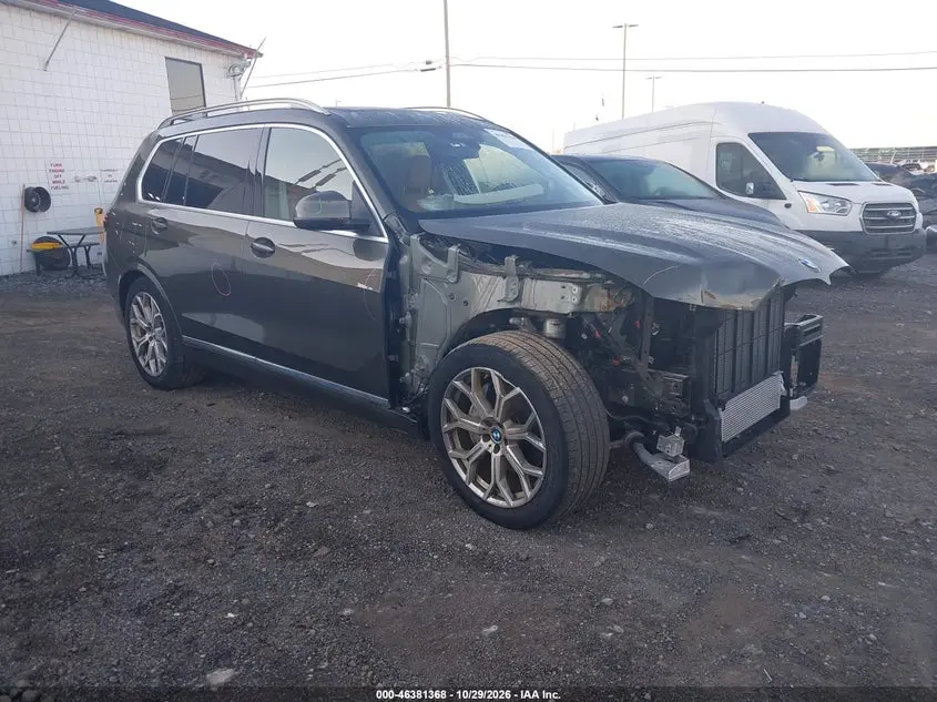 2025 BMW X7 xDrive40i