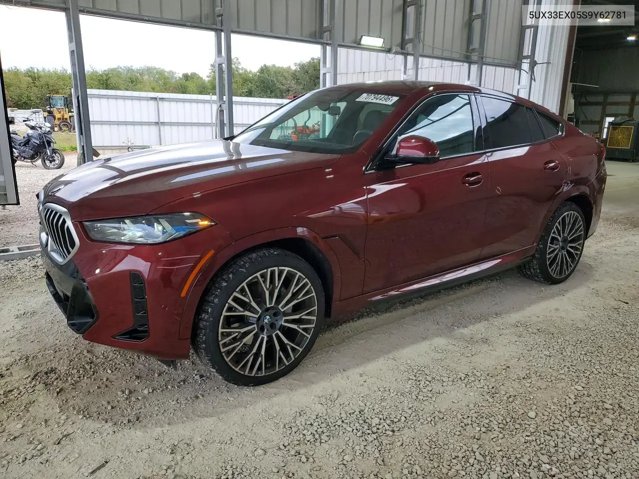2025 BMW X6 xDrive40i