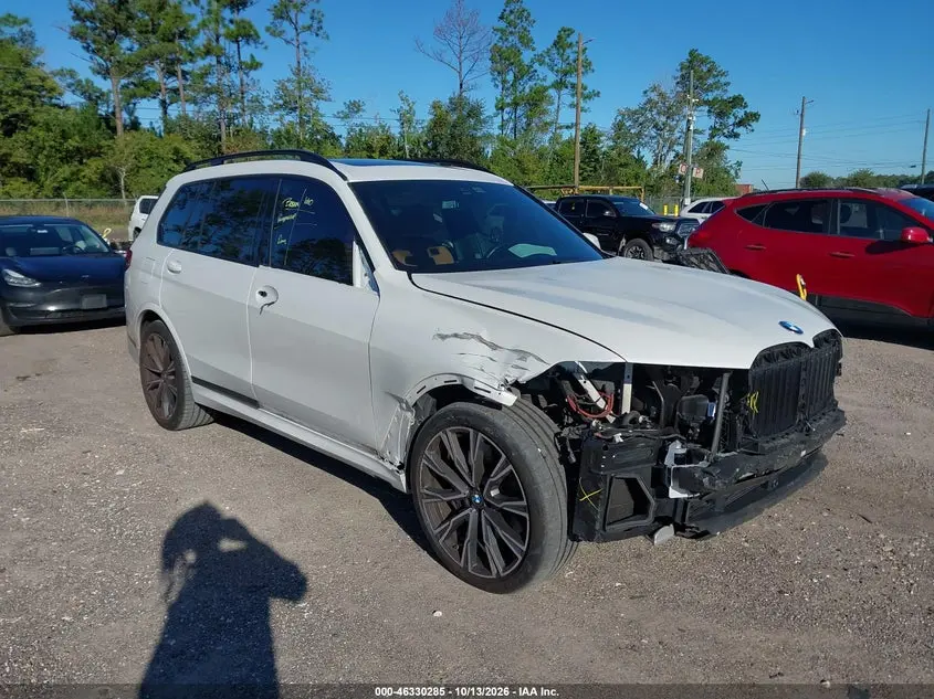 2021 BMW X7 M50I