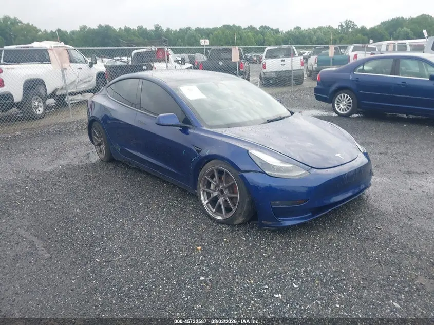 2022 Tesla Model 3 Rear-Wheel Drive