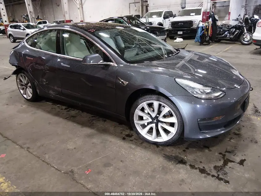 2018 Tesla Model 3 Long Range/Performance