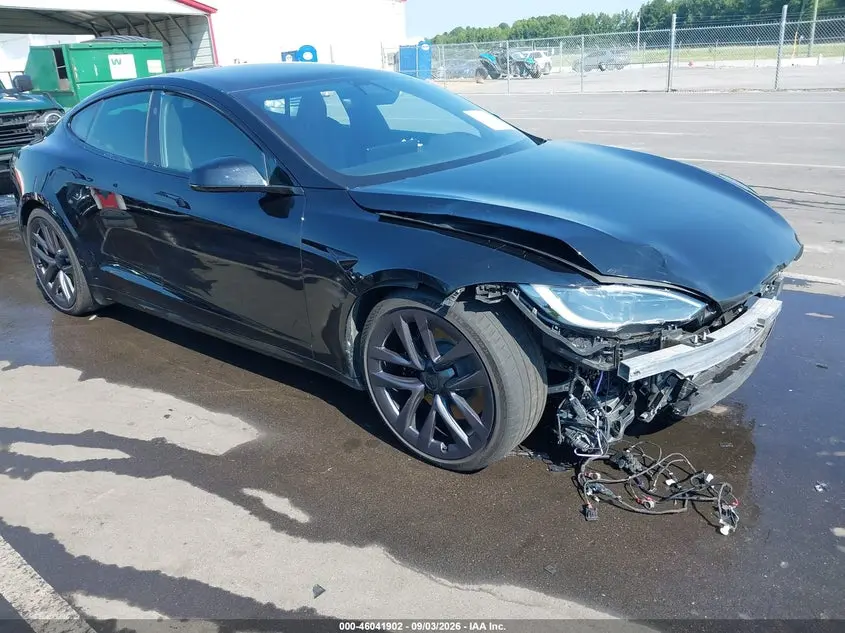 2022 Tesla Model S Plaid Tri Motor All-Wheel Drive