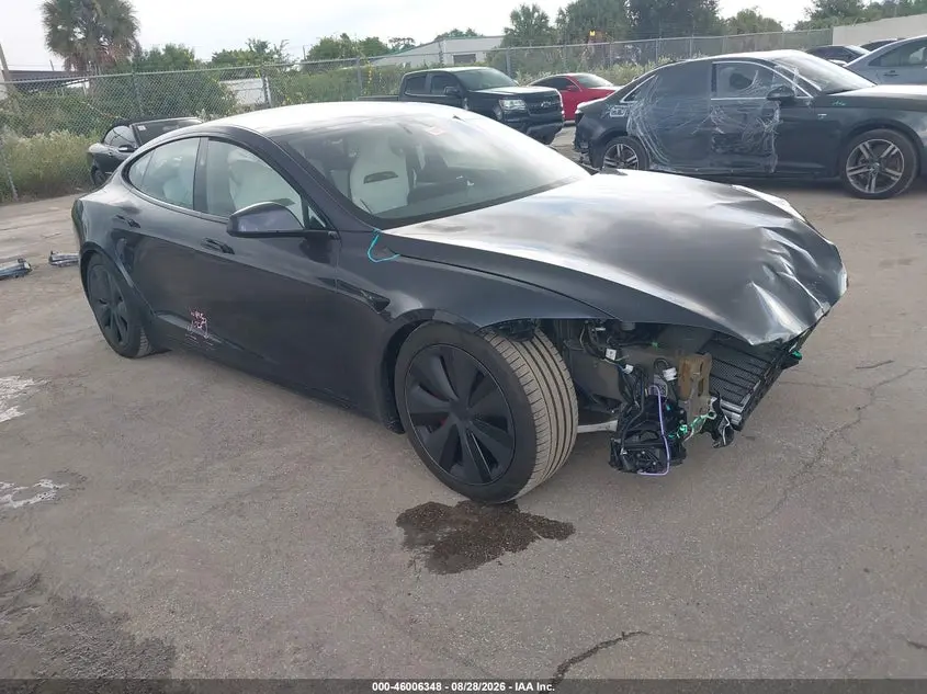 2025 Tesla Model S Plaid