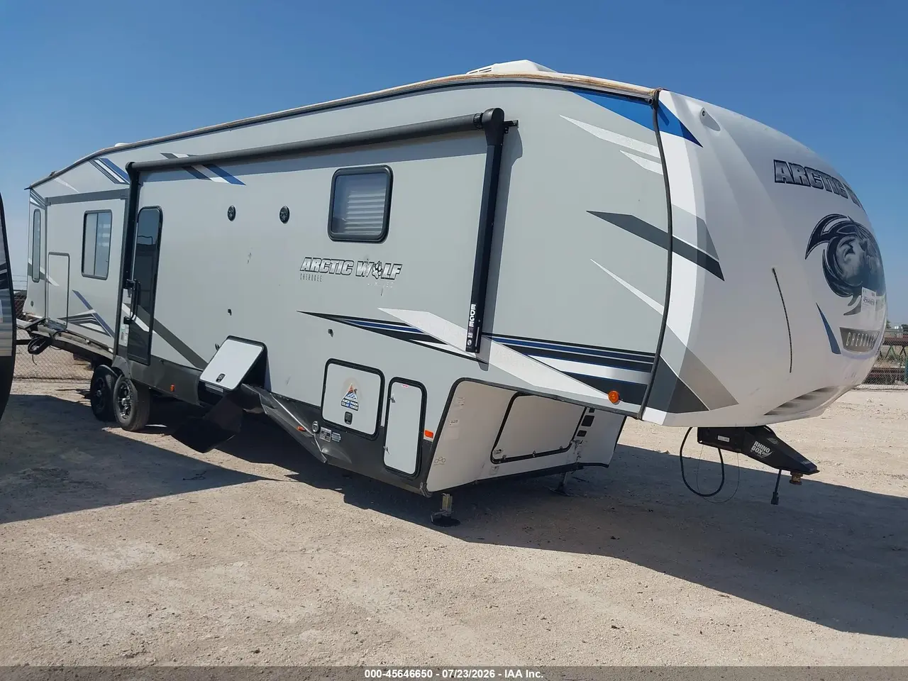 2022 Cherokee Artic Wolfe 300