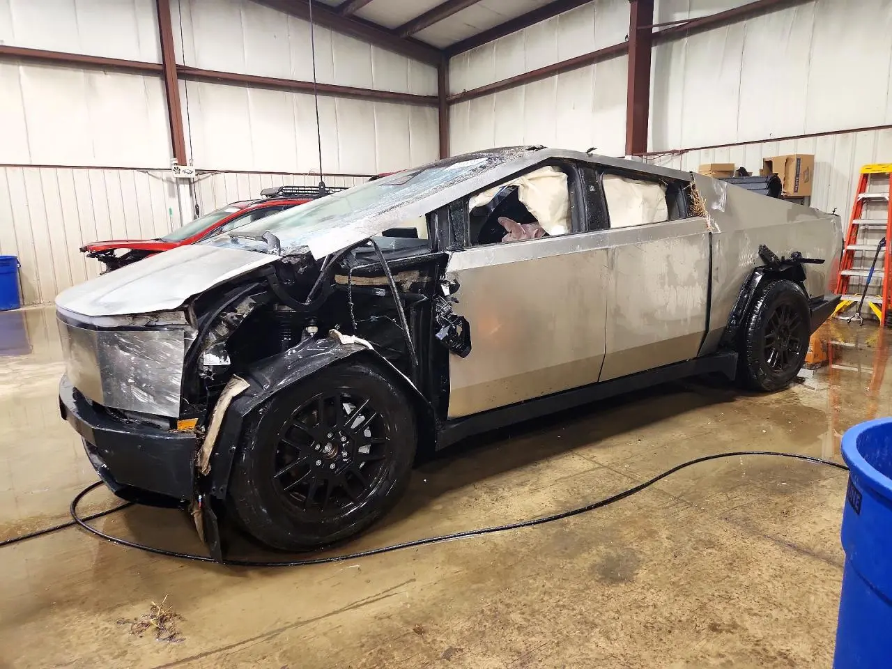 2024 Tesla Cybertruck