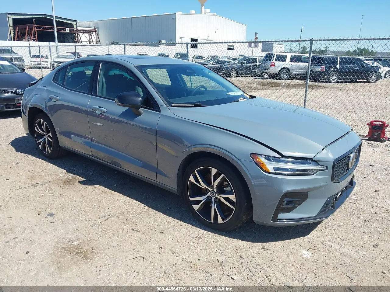 2024 Volvo S60 B5 Core Dark Theme