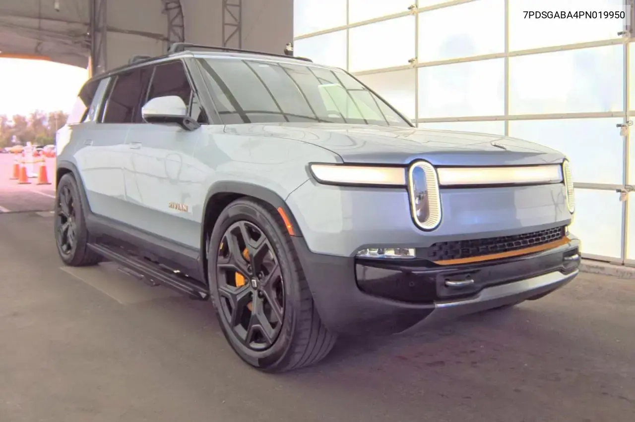 2023 Rivian R1S Adventure