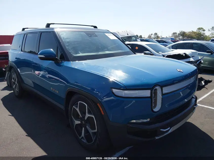 2023 Rivian R1S Adventure