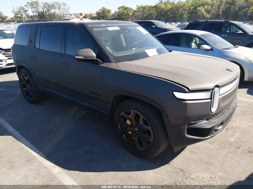 2024 Rivian R1S Adventure Quad Motor Large Pack