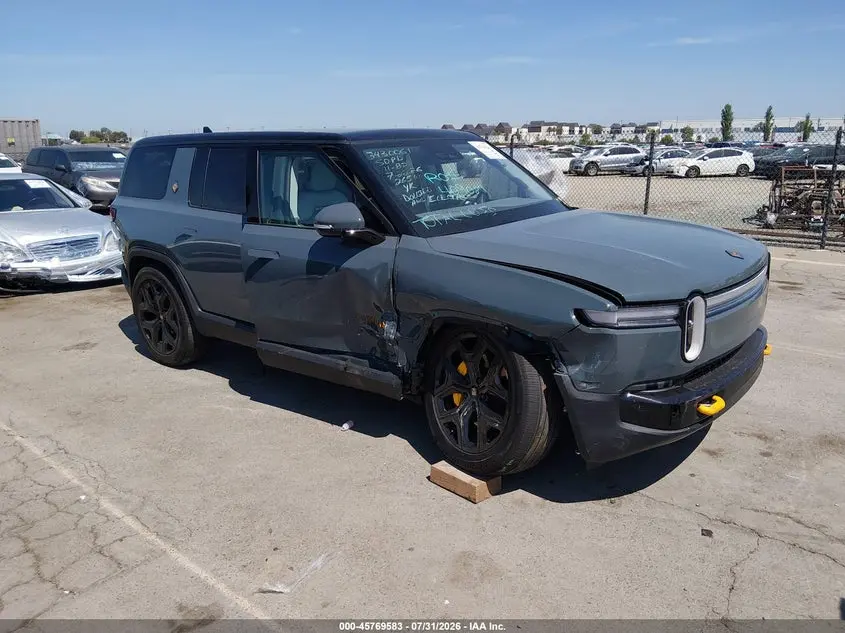 2025 Rivian R1S Ascend Tri Motor Max Pack/Premium Tri Motor Max Pack