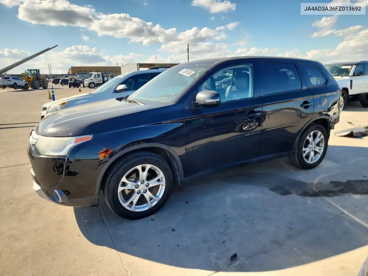 2015 Mitsubishi Outlander SE
