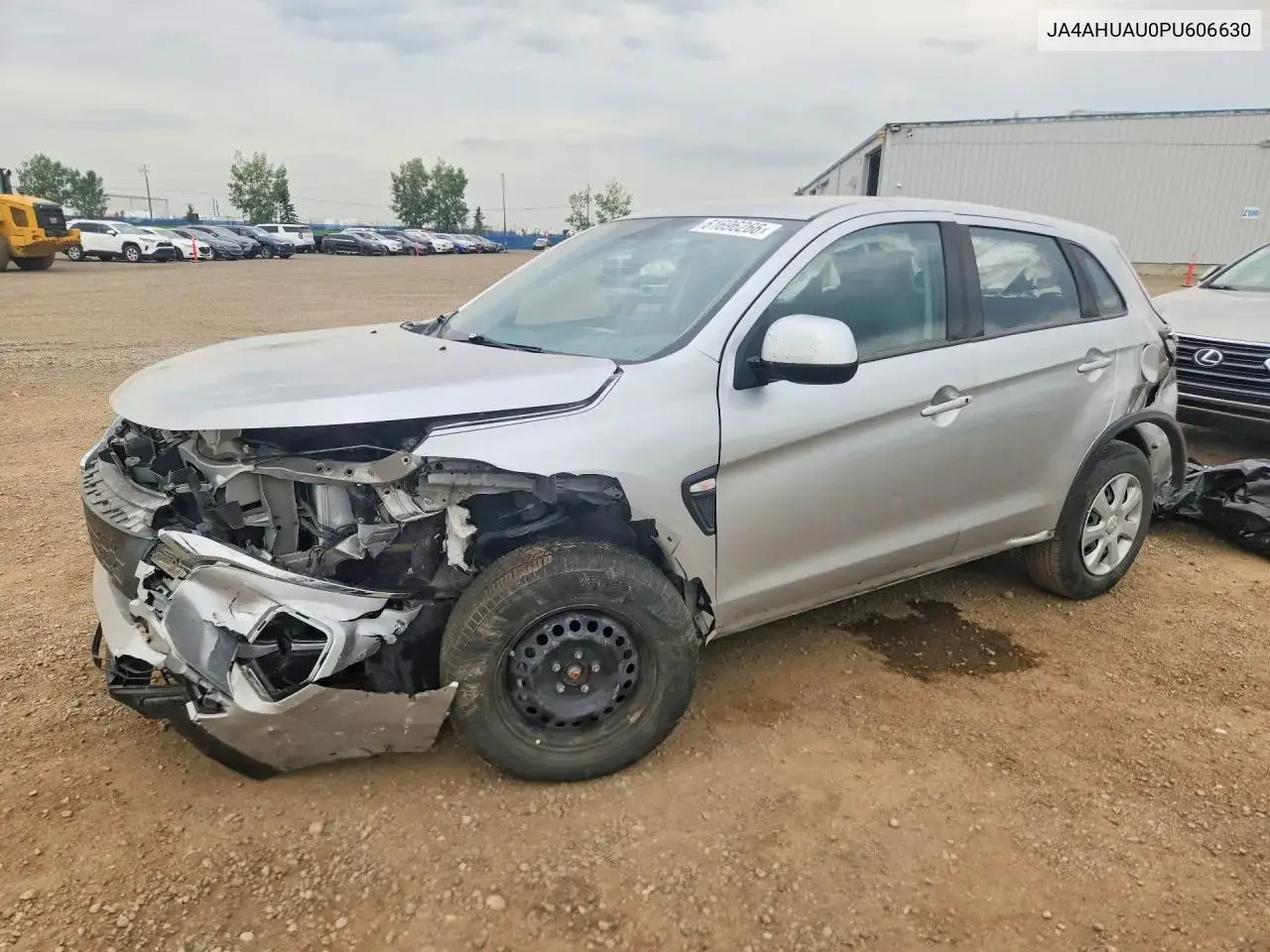 2023 Mitsubishi Rvr ES