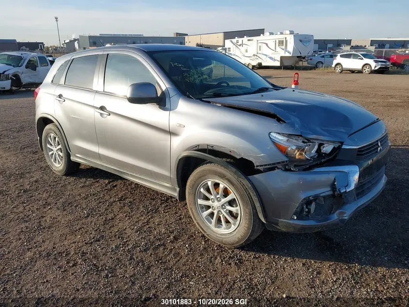 2016 Mitsubishi Rvr SE