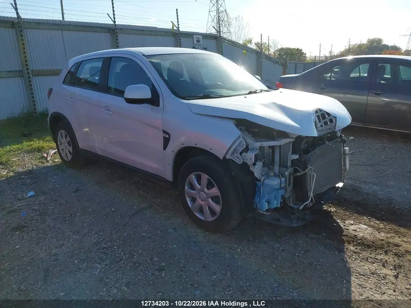 2022 Mitsubishi Rvr ES