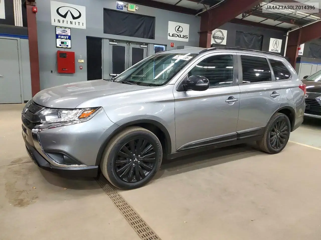 2020 Mitsubishi Outlander SE