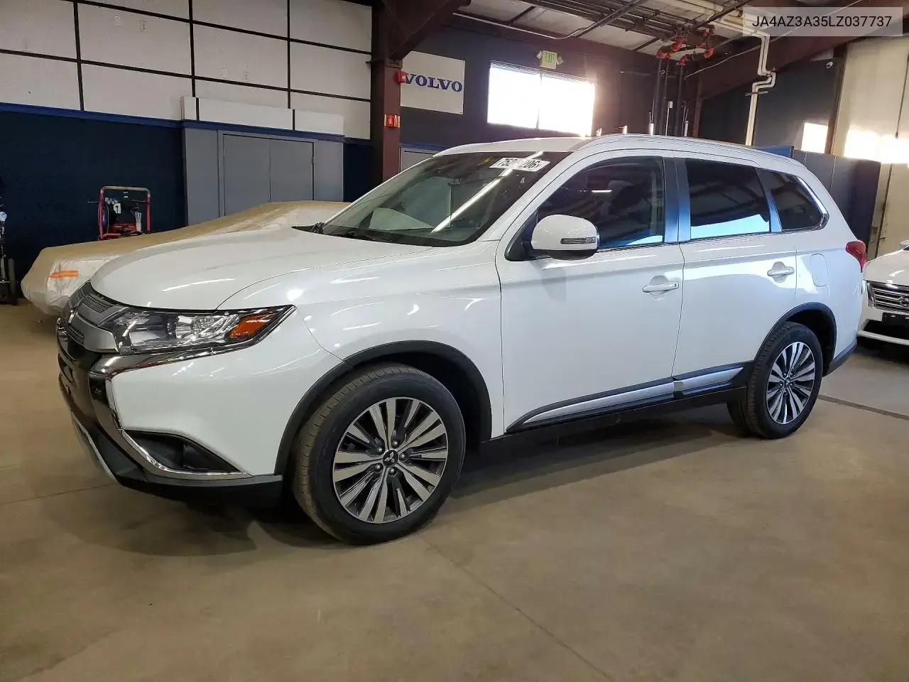 2020 Mitsubishi Outlander SE