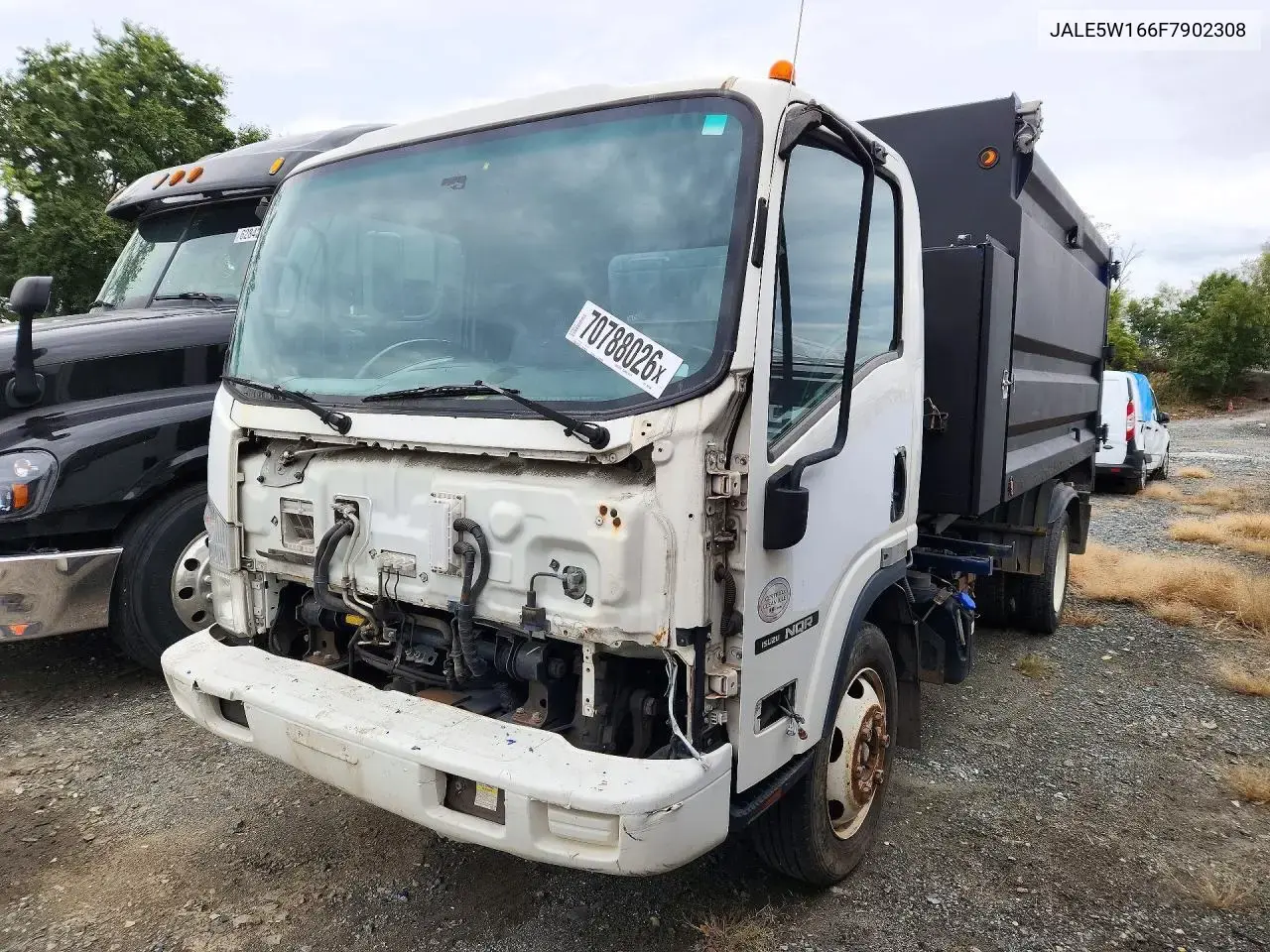 2015 Isuzu Nqr Dump Truck