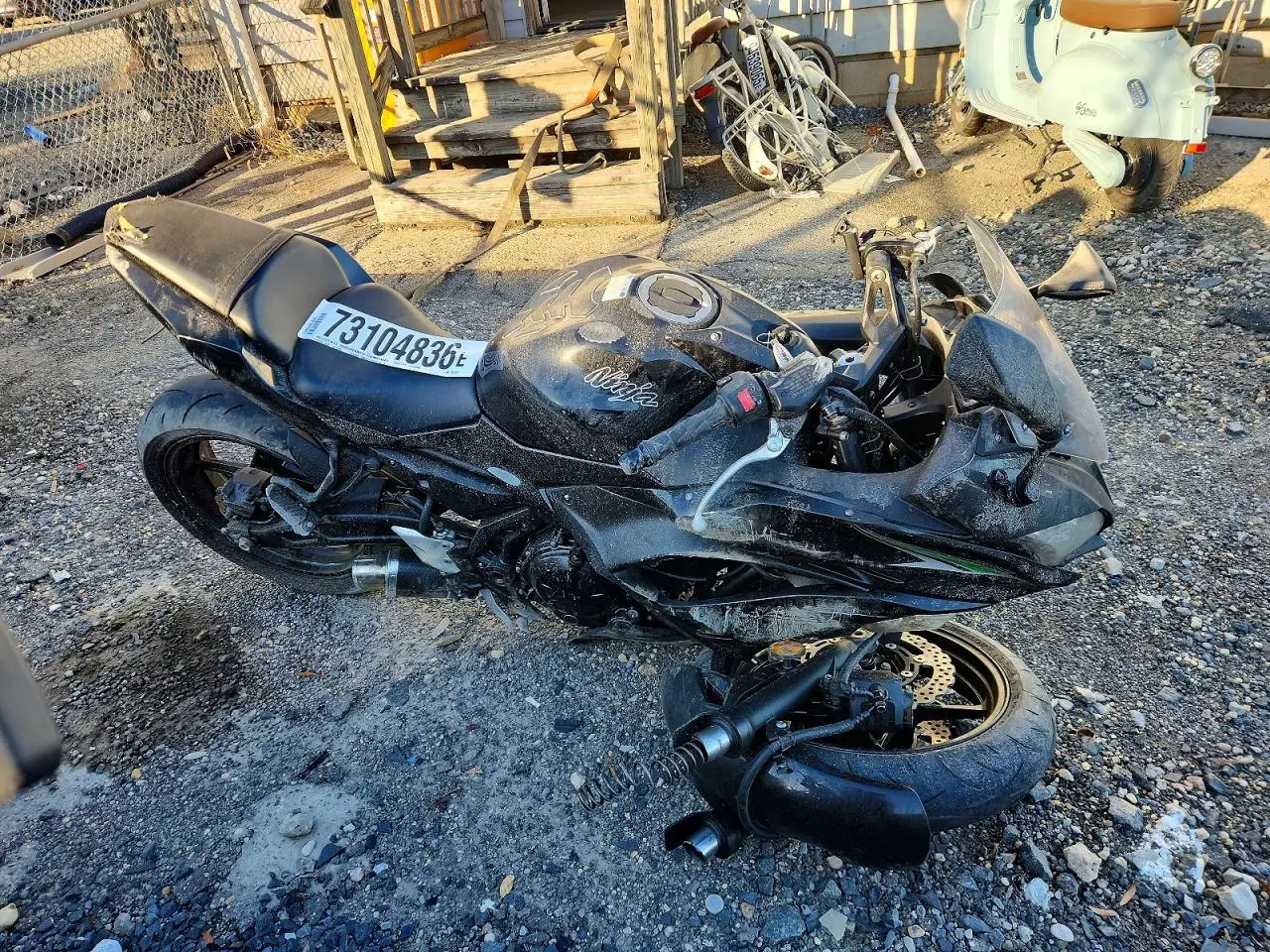 2017 Kawasaki Ex650 J