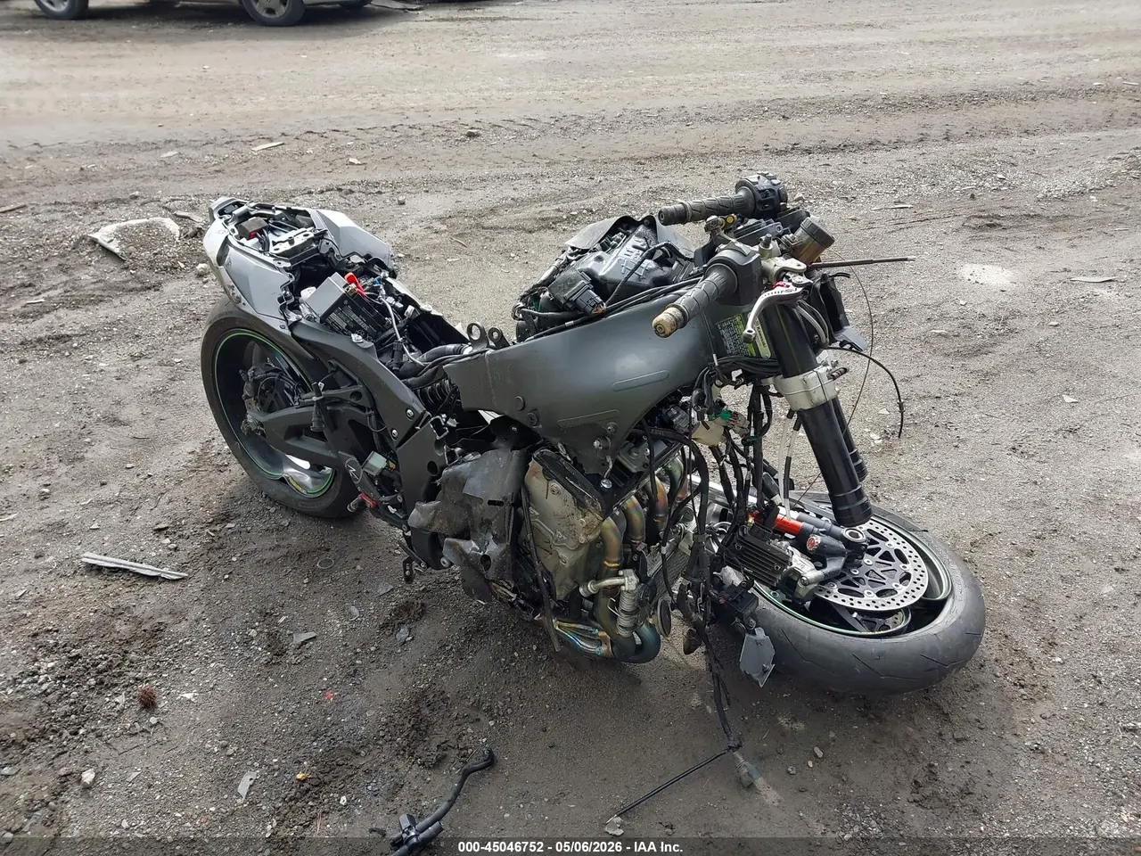 2025 Kawasaki Zx1002 T