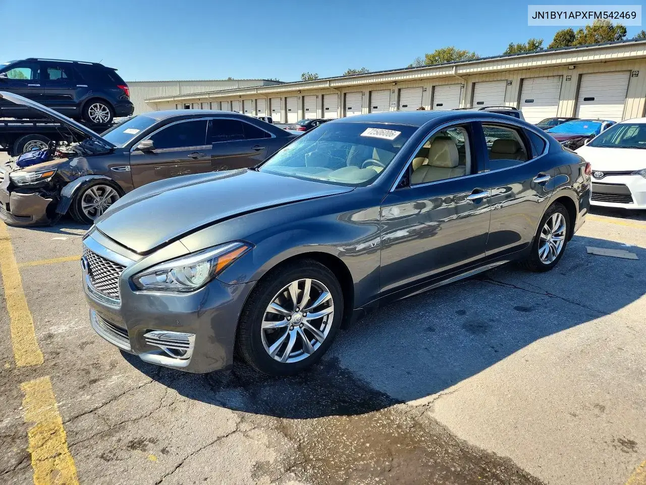 2015 Infiniti Q70 3.7