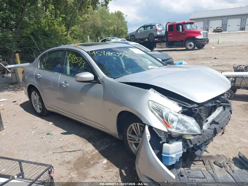 2015 Infiniti Q40