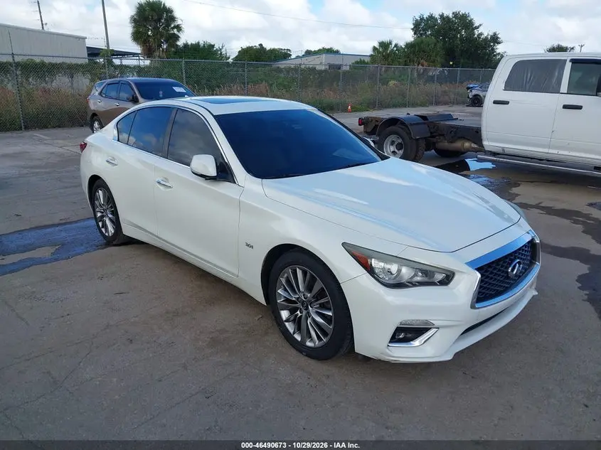 2018 Infiniti Q50 3.0T Luxe