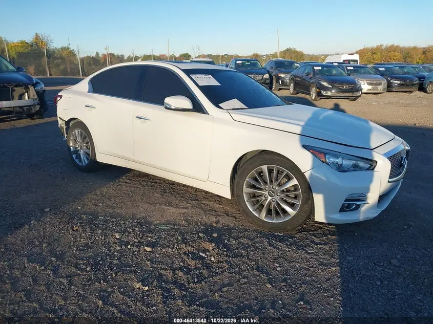 2015 Infiniti Q50 Premium
