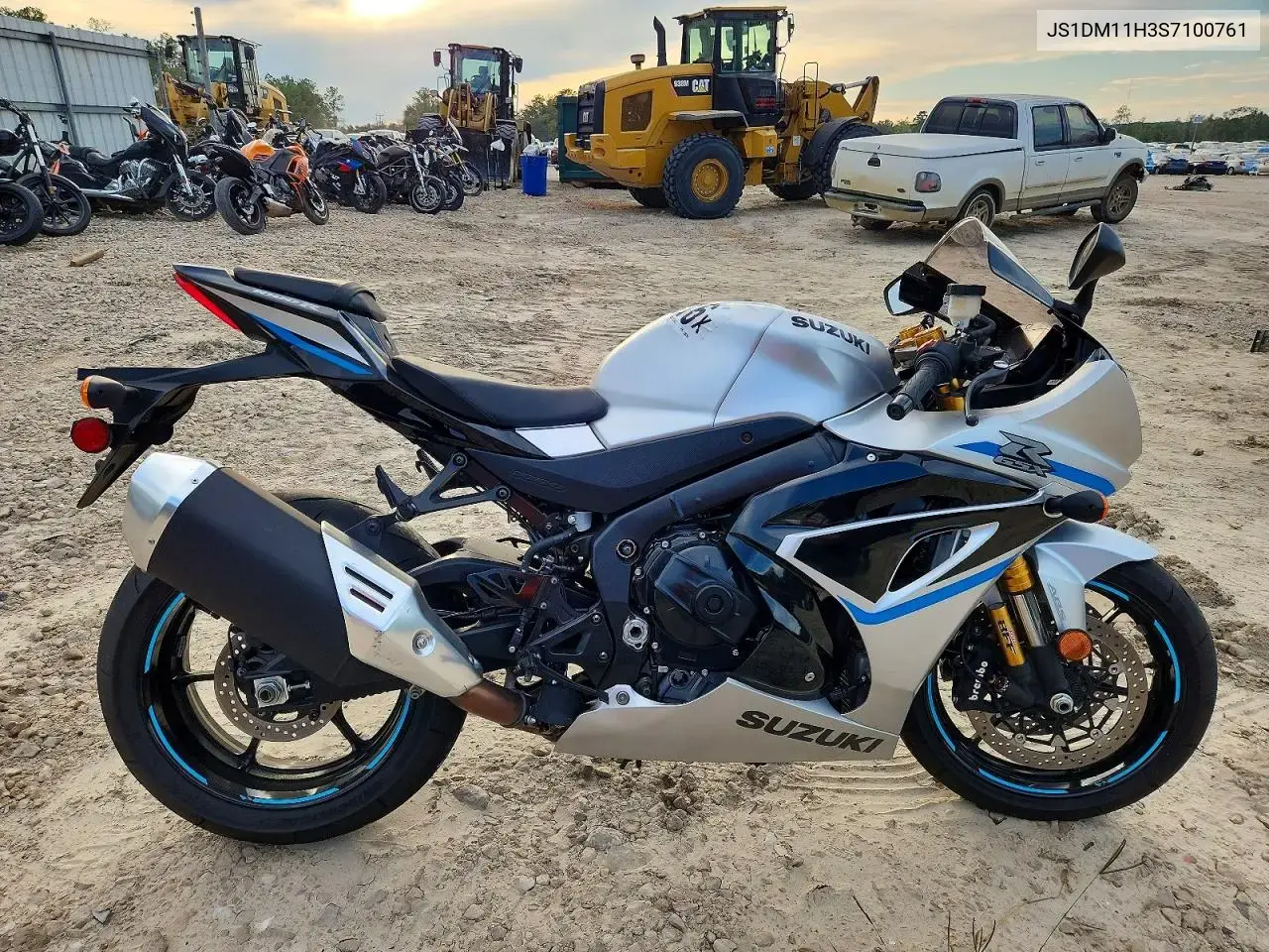 2025 Suzuki Gsx-R1000 R