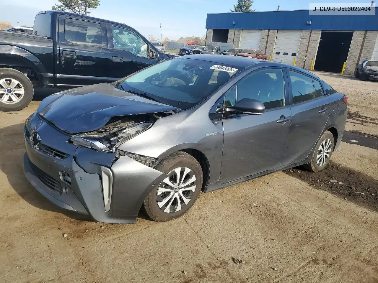 2020 Toyota Prius XLE Awd-E