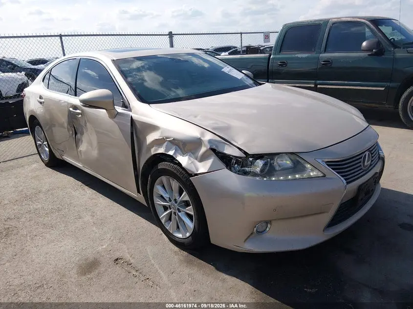 2015 Lexus ES 300h