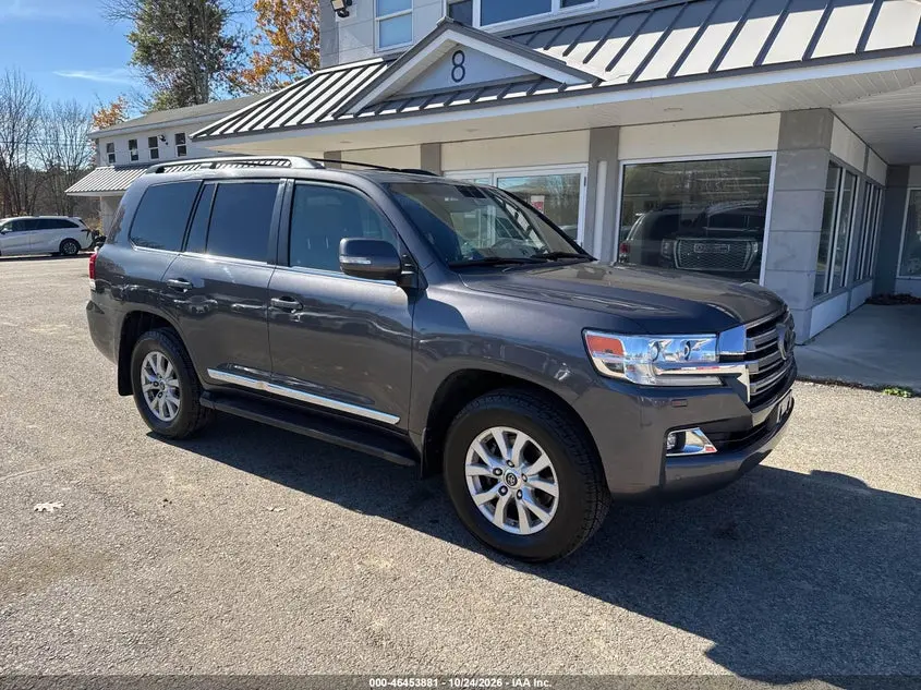 2017 Toyota Land Cruiser V8