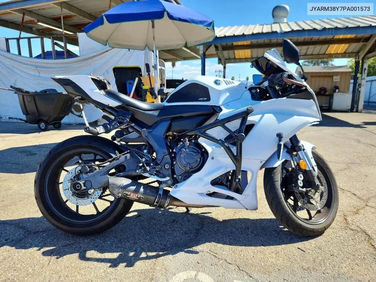 2023 Yamaha Yzfr7