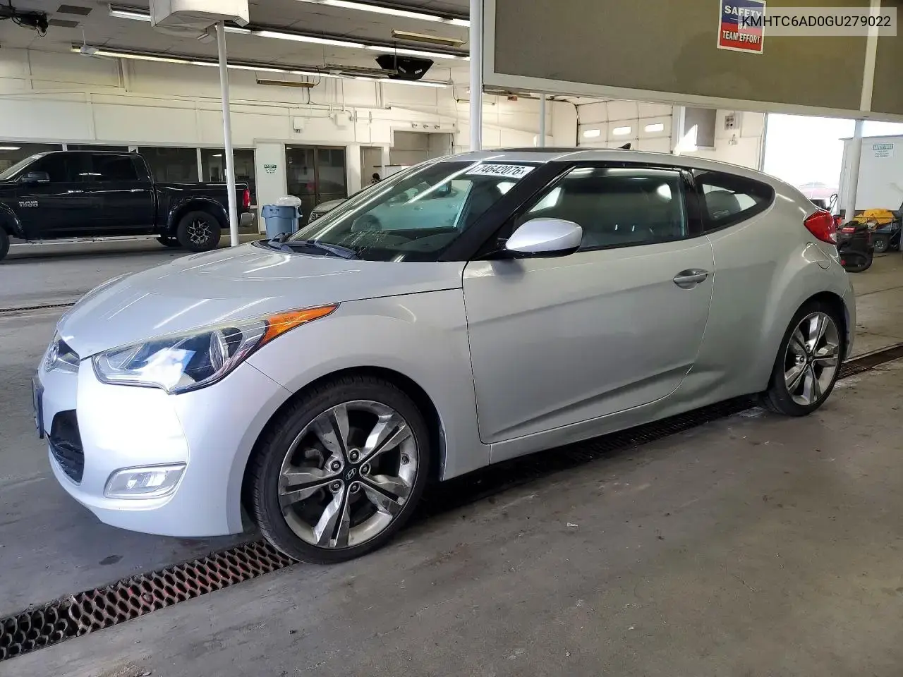 2016 Hyundai Veloster Base