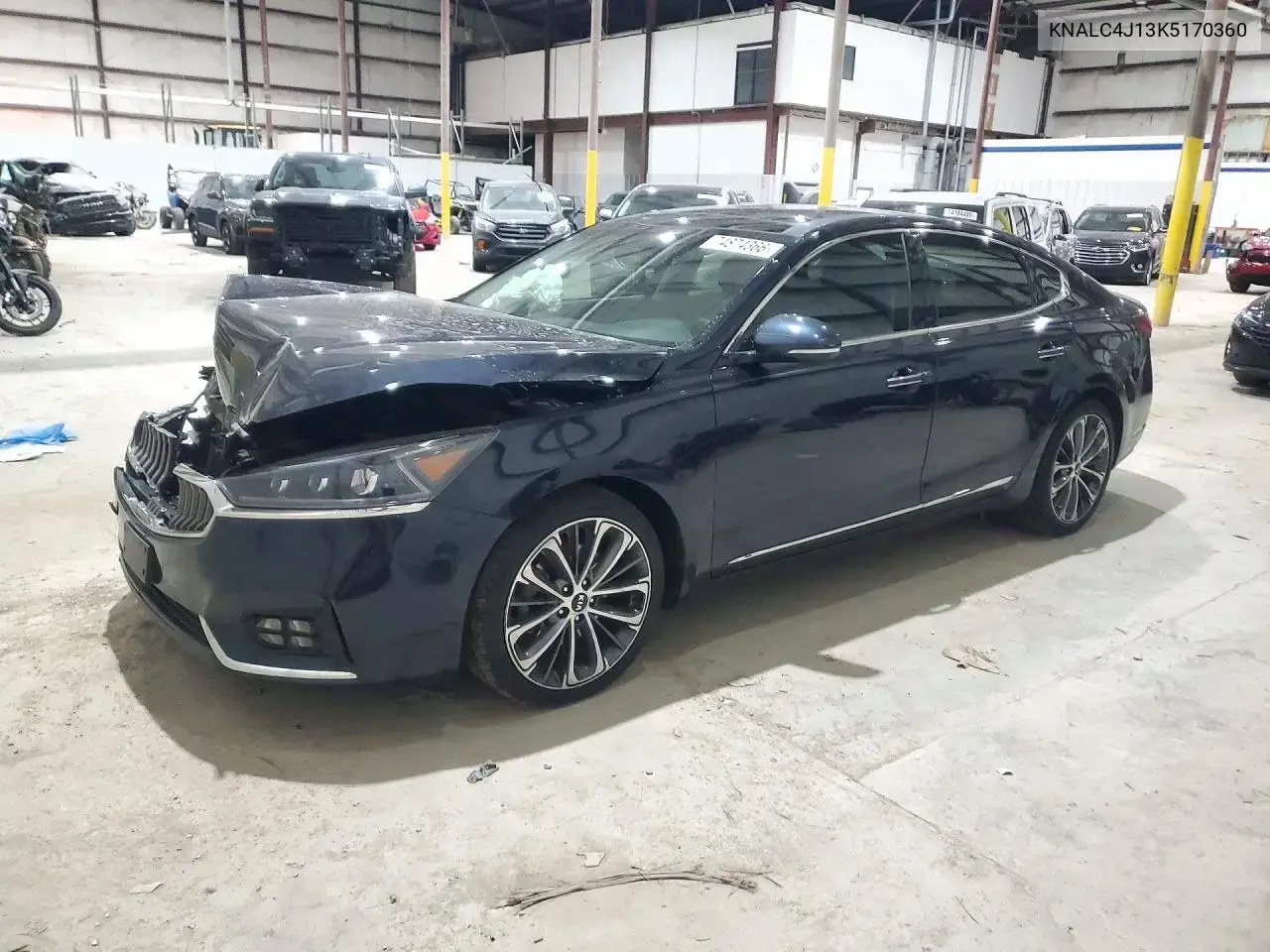 2019 Kia Cadenza Technology