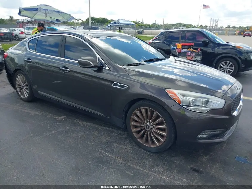 2015 Kia K900 Luxury