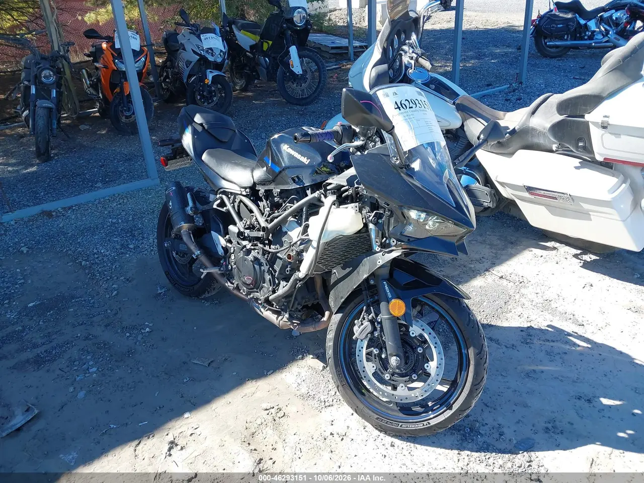 2025 Kawasaki Ex500 A/B