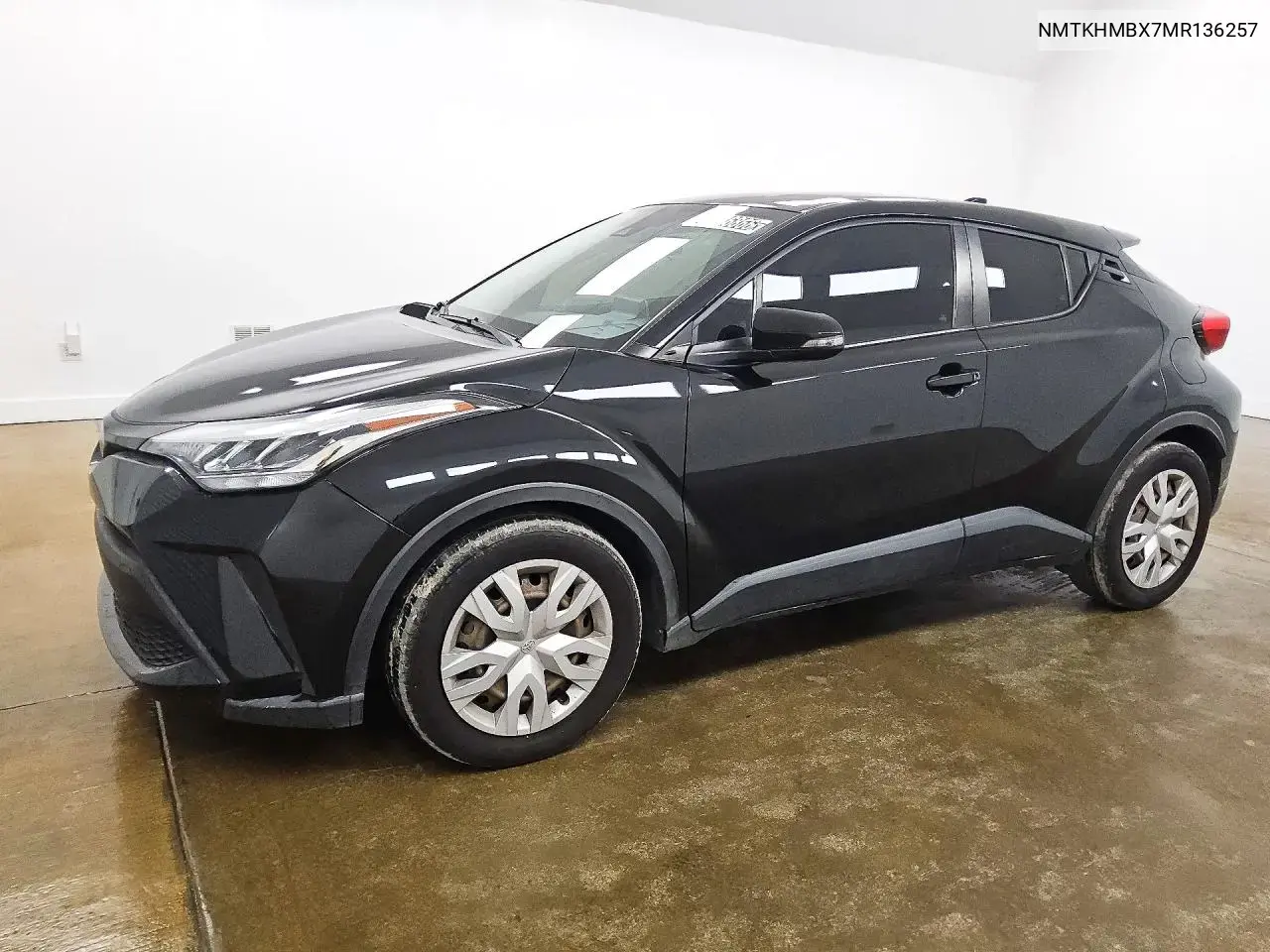 2021 Toyota C-Hr LE