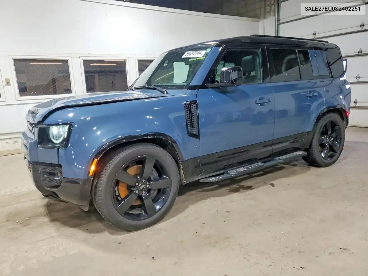 2025 Land Rover Defender 110 X-Dynamic SE