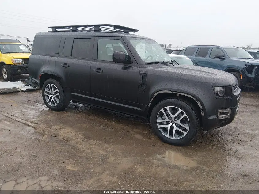 2025 Land Rover Defender 130 P400 X-Dynamic SE
